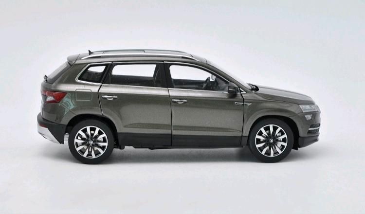 Skoda Karoq 1:18 Grau Modellauto in Delmenhorst