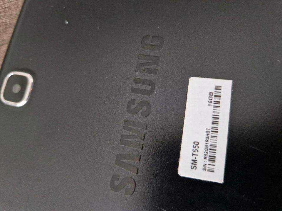 Samsung Galaxy Tab (SM-T550) schwarz in Weyhausen