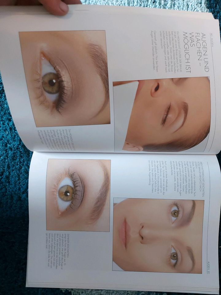 Make Up Buch in Egg