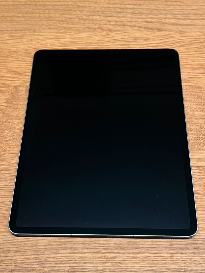 iPad Pro 12,9 2021 | M1 | WiFi + 5G | 128GB | Grau| 40 Zyklen | in Untergriesbach