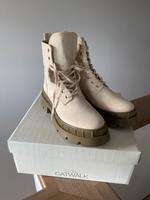 Neue Plateau Stiefeletten Catwalk Gr. 42 Niedersachsen - Ihlow Vorschau