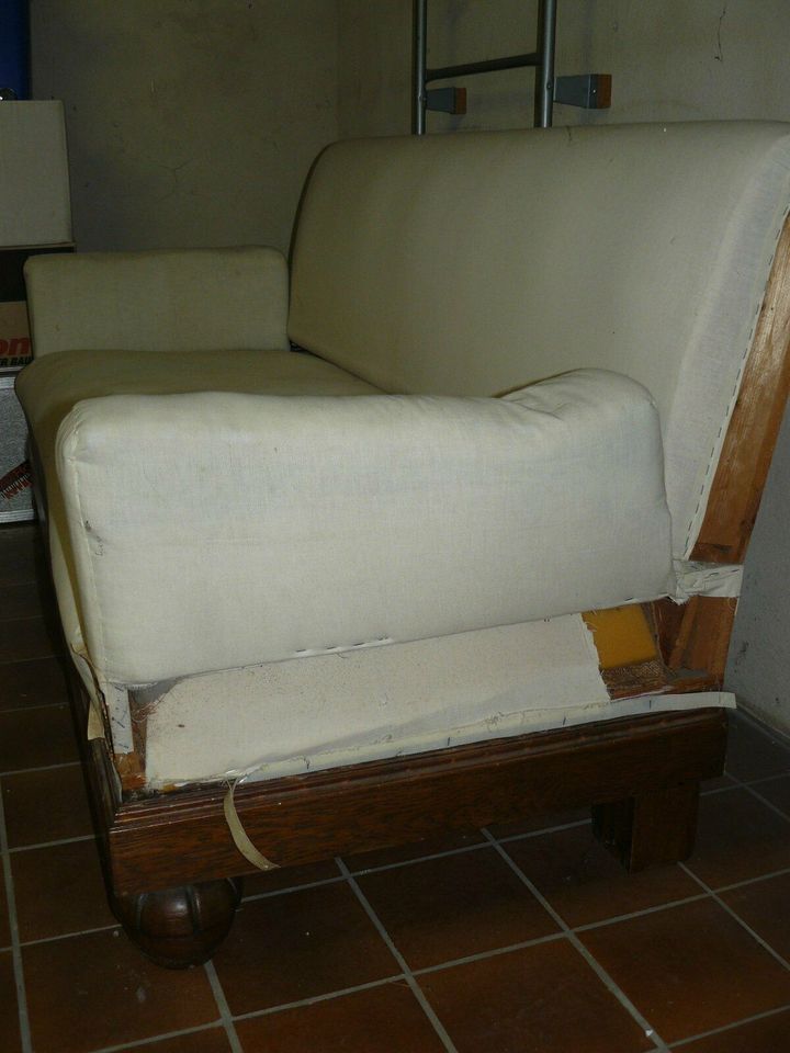 Antikes Sofa Vollholz Couch in Fachingen
