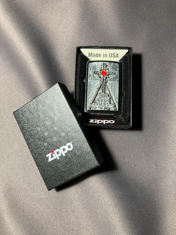 Original ZIPPO Benzin Feuerzeug Sammlerstück in Morschen