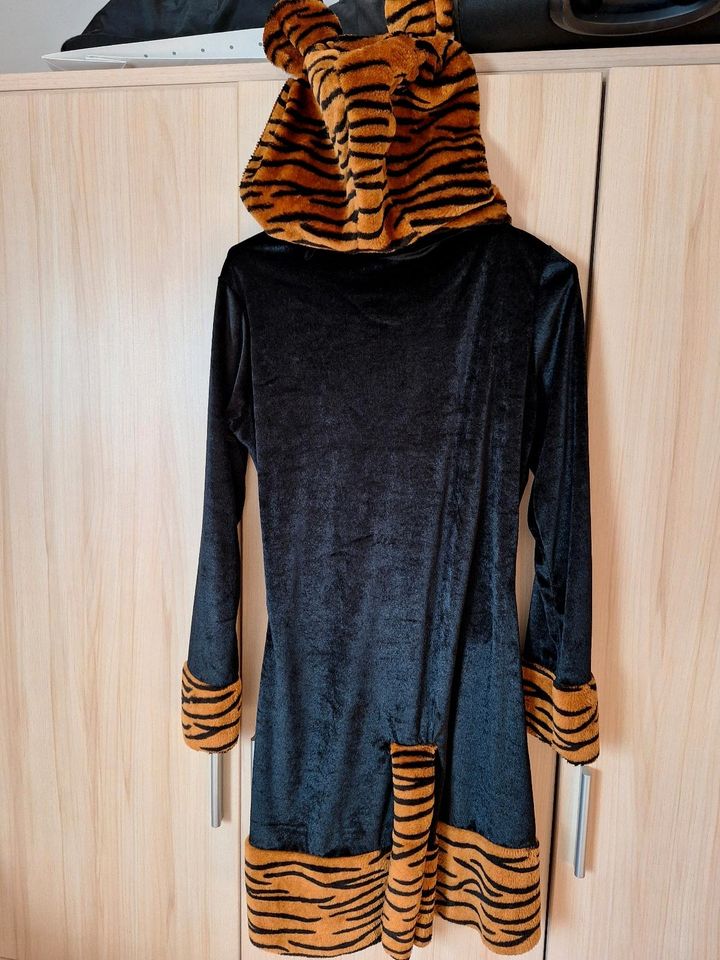 Kostüm Tiger (Kleid) in Oelde
