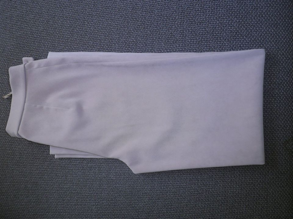 Damenhose, beige, Gr. 40 in Olbersleben