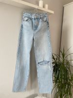 Damen hell blaue Straight-Leg Jeans, Größe XS (34) Nordrhein-Westfalen - Dahlem Vorschau