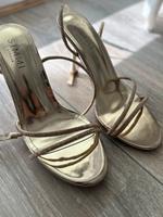 goldene High Heels Niedersachsen - Cloppenburg Vorschau