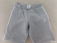 ❤️Adidas Bermuda Shorts Baumwolle grau Gr. 146 weich Super❤️ Bayern - Kolbermoor Vorschau