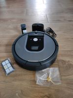 iRobot Roomba 960 Saugroboter inkl. Zubehör und Ersatzteile Hessen - Babenhausen Vorschau