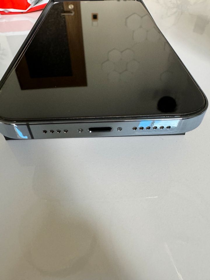 iPhone 13 Pro Max Blau 256gb in Hannover