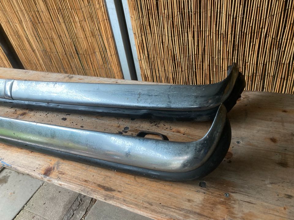 Mercedes Benz 200/8 W114 W115 Stoßstange hinten Chrome Stoßfänger in Gernsbach