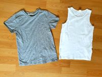 Neu! Set T-Shirts Unterhemden H&M 122/128 grau weiß Achselshirt Hessen - Oestrich-Winkel Vorschau