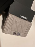 Chanel Börse in grau mit SHW, Fullset Düsseldorf - Derendorf Vorschau