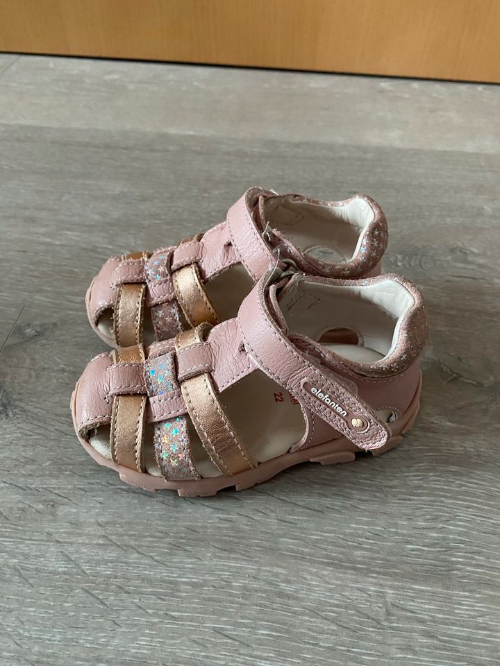 Elefanten Sandalen 22 mittel in Nordrhein-Westfalen - Herne | Gebrauchte  Kinderschuhe Größe 22 kaufen | eBay Kleinanzeigen ist jetzt Kleinanzeigen