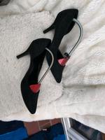 verkaufe hier sehr chivce High Heels von Catwalk Bayern - Mühldorf a.Inn Vorschau