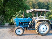 Ford 2000/3000/4000 Traktor, Schlepper  Komplett oder in Teilen Hessen - Fischbachtal Vorschau