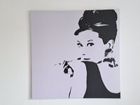 IKEA-Leinwandbild: Audrey Hepburn Düsseldorf - Düsseltal Vorschau