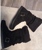 Stiefel Stiefeletten schwarz warm gefütter 41 Boots Winterstiefel Niedersachsen - Winsen (Aller) Vorschau
