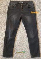 Jewelly Jeans mit Schmuckknöpfen Nürnberg (Mittelfr) - Oststadt Vorschau