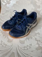 Asics Hallenturnschuhe Turnschuhe blau Größe 40 Ludwigsvorstadt-Isarvorstadt - Isarvorstadt Vorschau