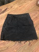 Schwarzer Denim-Minirock (Forever 21, S) Bayern - Breitengüßbach Vorschau