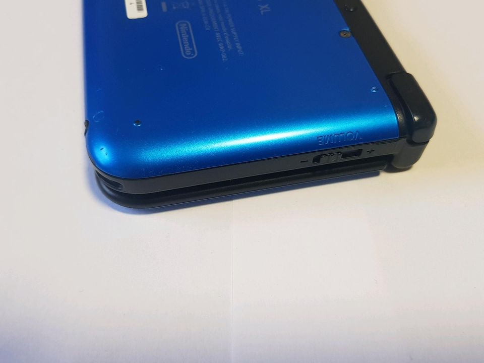 Nintendo 3DS XL Konsole in Blau Schwarz in Gütersloh