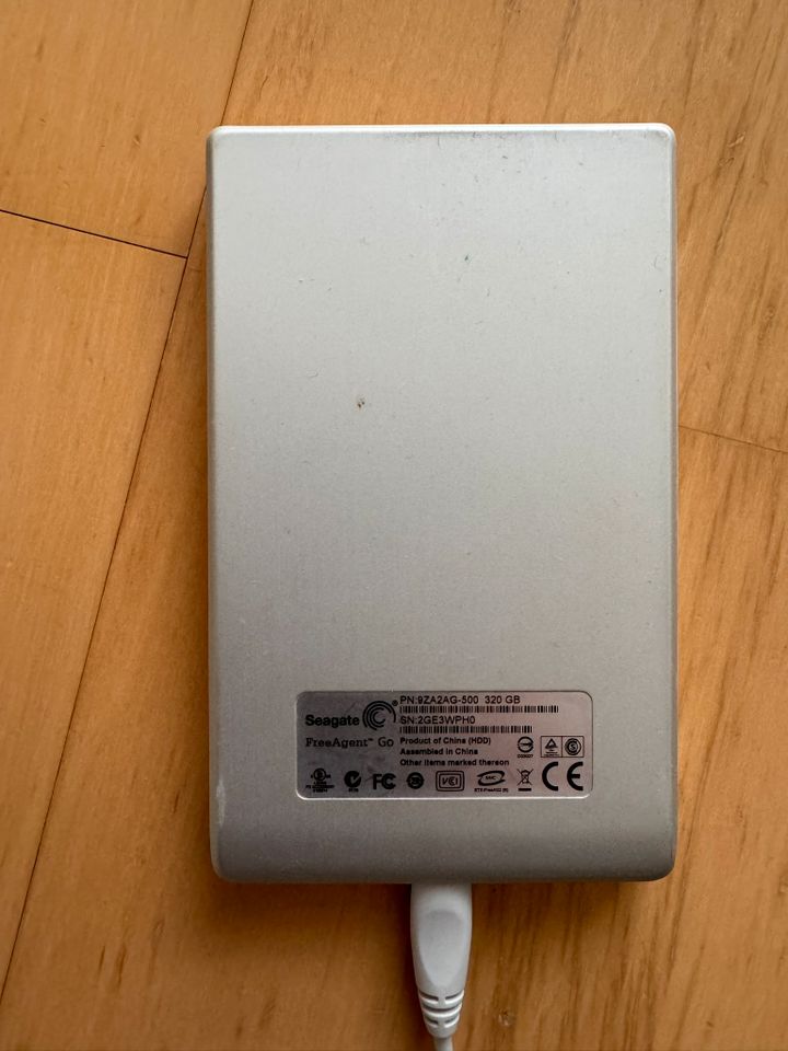 Seagate externe USB Festplatte 320 GB FreeAgent Go - 1a in Unterschleißheim