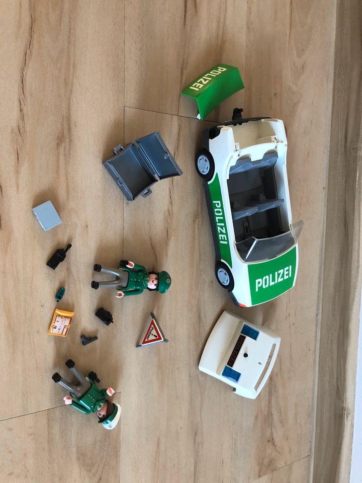 Playmobil Spielzeug Sammlung Haus Autos Boot in Laatzen