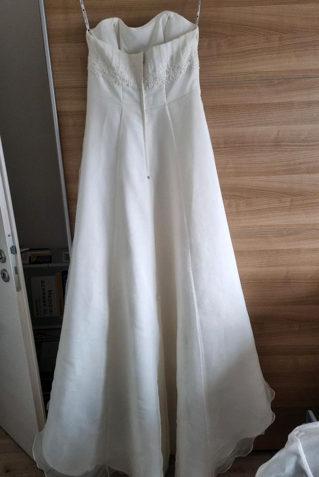 Brautkleid in Sundern (Sauerland)