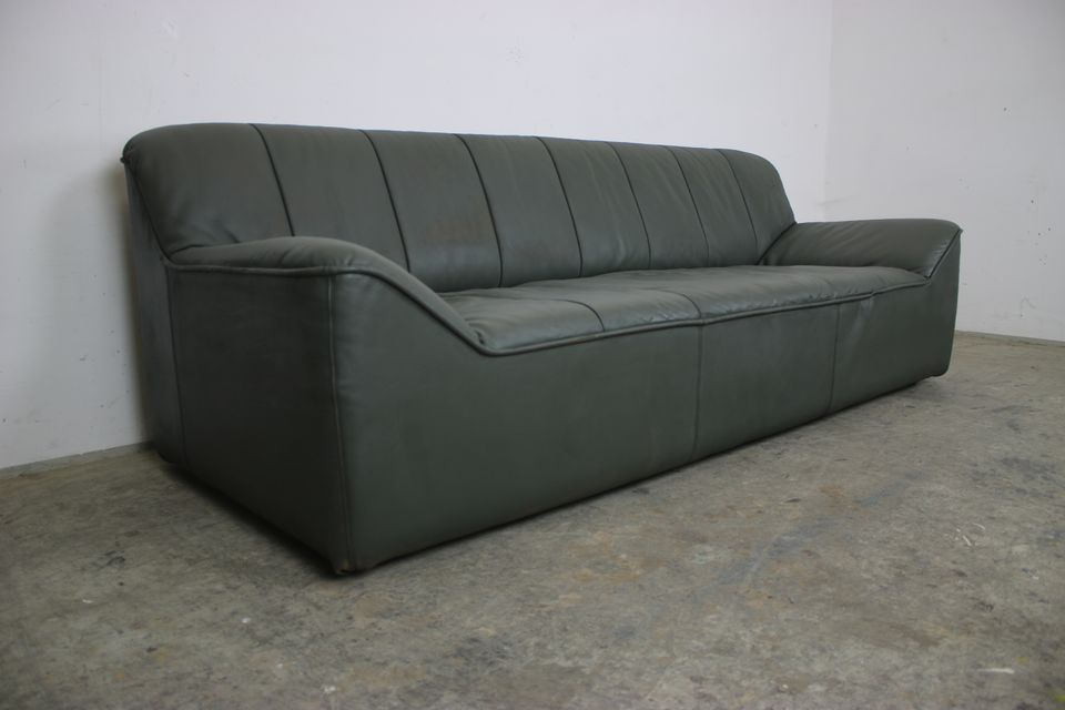 COR Neckleder Sofa Liege Dreisitzer Dunkelgrün/Braun Couch 60er in Berlin