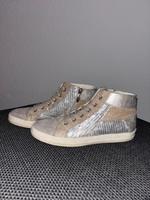 Sneaker von Tamaris Größe 38 Hessen - Langgöns Vorschau