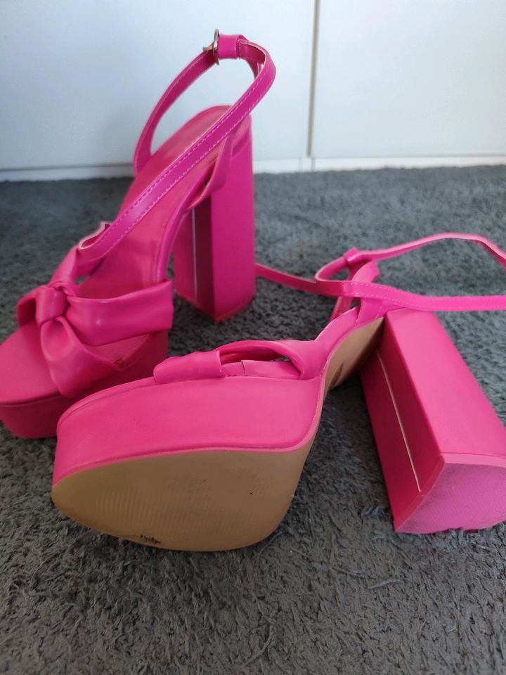 Plateau Sandalette pink in Neumünster