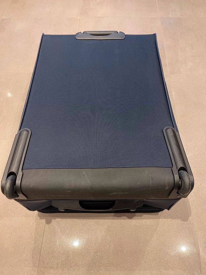 Koffer Stratic XL dunkelblau neuwertig in Bad Oldesloe