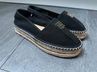 Tommy Hilfiger Espadrilles Mokassin Loafer Slipper blau 40 NEU Bayern - Schwebheim Vorschau