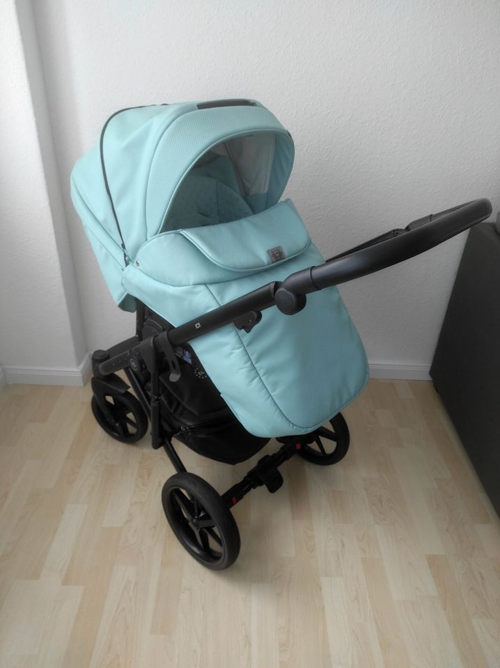 Kinderwagen Adamex in super Zustand in Bielefeld