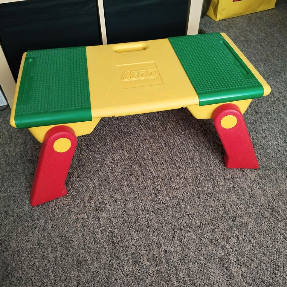 Original Lego Spieltisch klappbar in Wedel