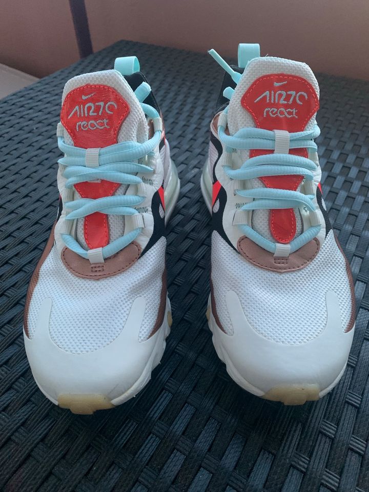 Nike Air Max React 270 in Berlin