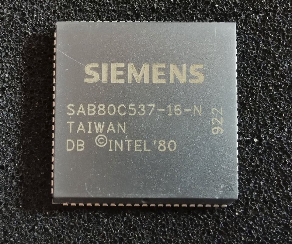Siemens SAB80C537-16-N im PLCC-84 Package in Paderborn