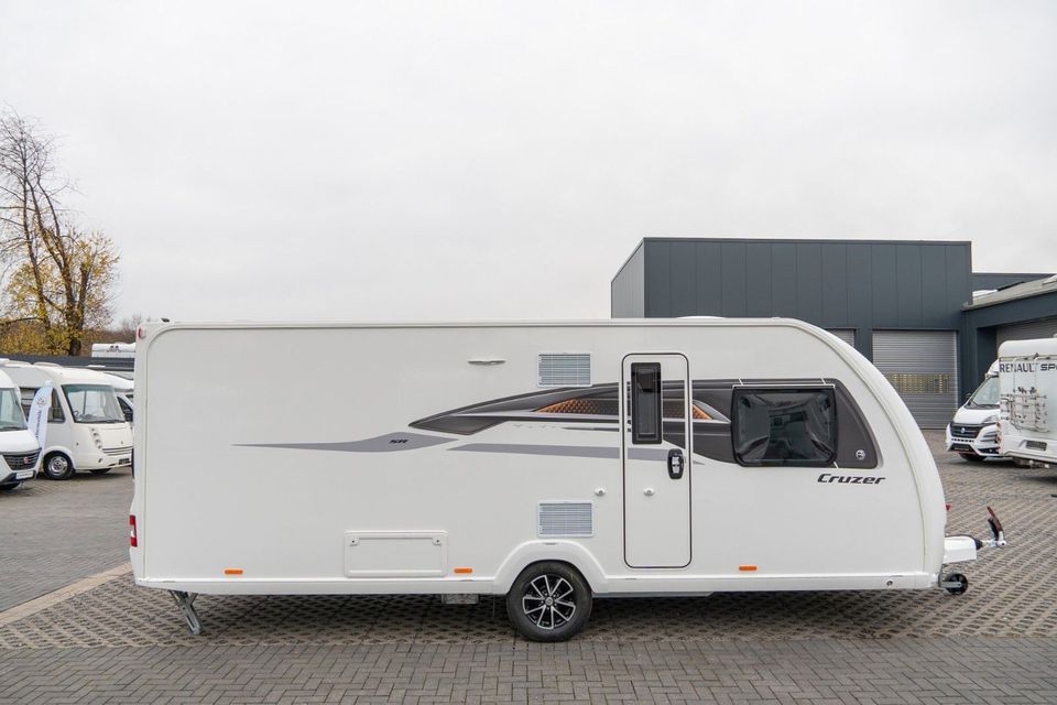 Sprite Cruzer 550 SR  Mj.24* Queensbett*100Km/h*GFK in Mülheim (Ruhr)