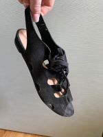 Vintage Wildleder Peeptoes Sandalen London Gr. 38 Bochum - Bochum-Süd Vorschau