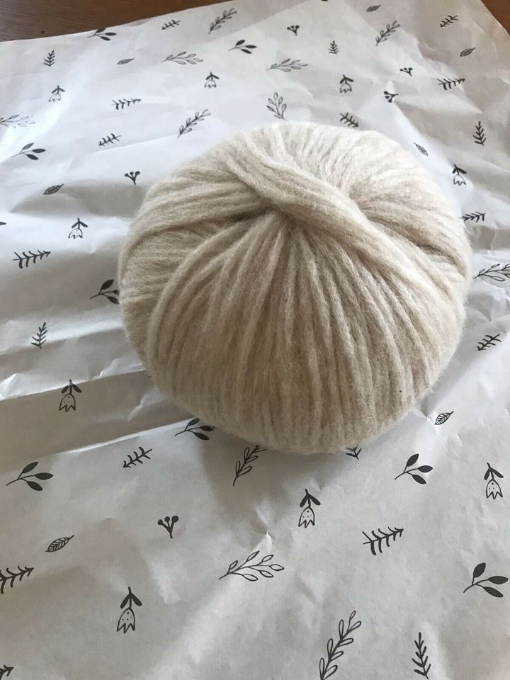 Kaschmir Feinste Bio Cashmere Rheuma Wolle Baby Mütze Neu! in Düsseldorf