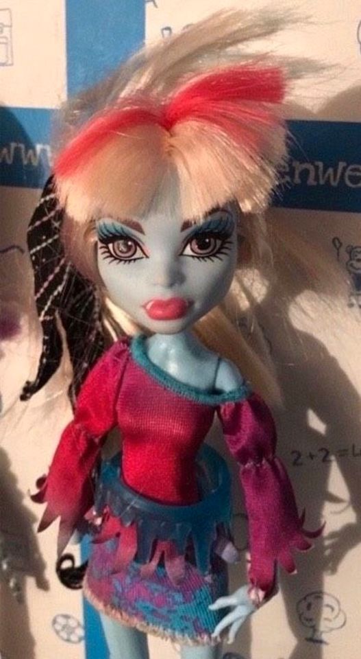 Monster High Puppe blau in Marl