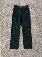 Bershka Gr. 36 Straight schwarz Jeans wie neu Nordrhein-Westfalen - Petershagen Vorschau