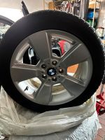 BMW  X3  235/50R18 101V Winterreifen auf Alufelgen Nordrhein-Westfalen - Mönchengladbach Vorschau