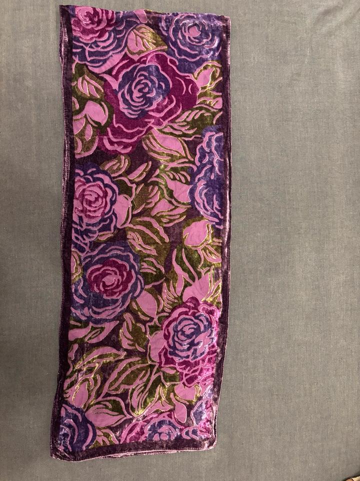 Schal lila Pannesamt Blumen Ausbrennermuster 140x25cm - NEU in Bedburg