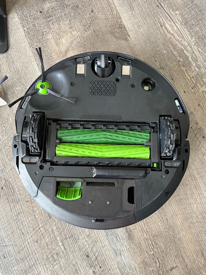 IRobot Roomba J7 Combo Saugroboter mit Wischfunktion in Wadersloh