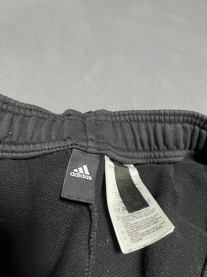 Kurze Hose Adidas in Weissach