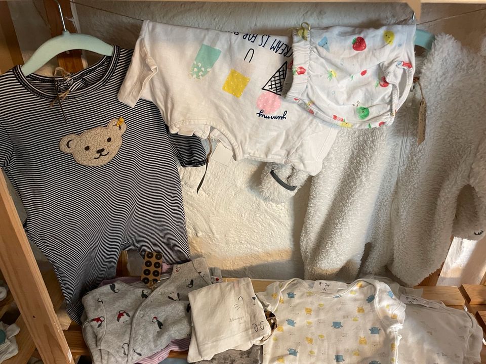 Babykleidung, Spielzeug, Steiff, Joolz, Schwangerschaftkleidung in Würzburg