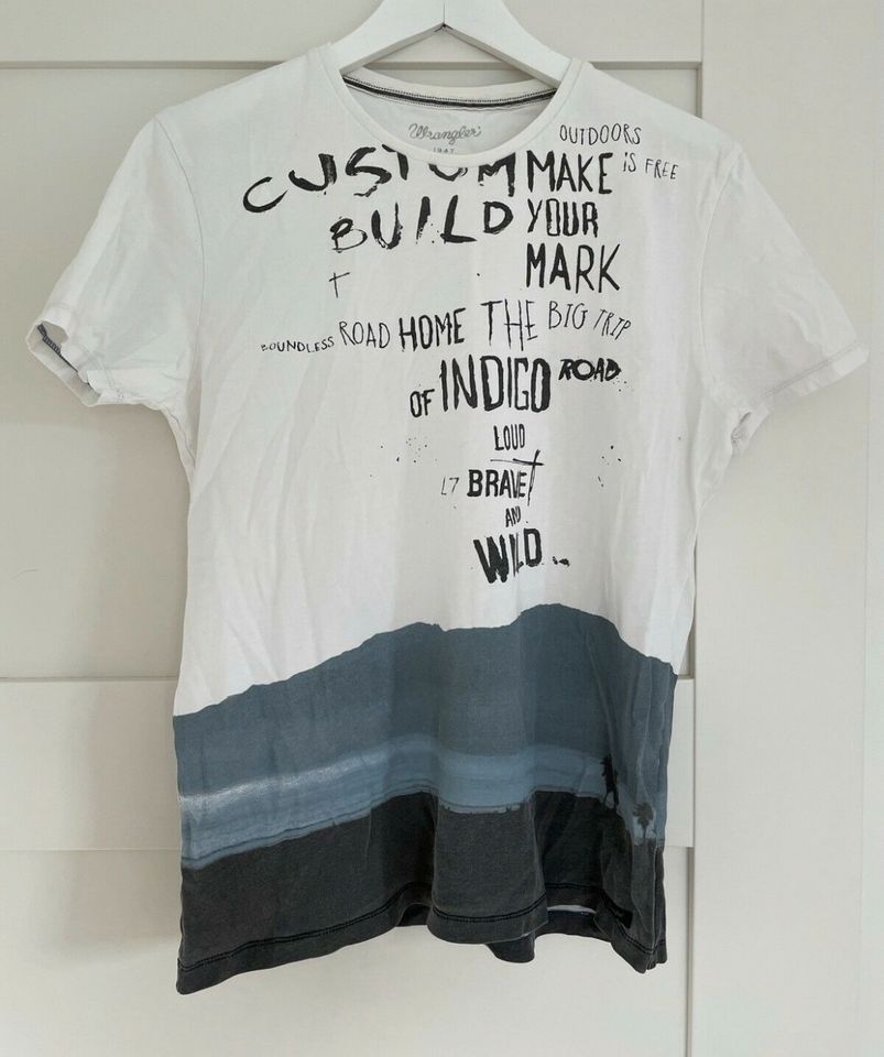 T-Shirt in weiß mit Print von Wrangler Gr. S in Detmold