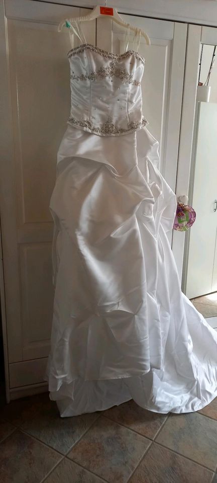 Hochzeitskleid/ Brautkleid weiß gr.38 in Wittingen